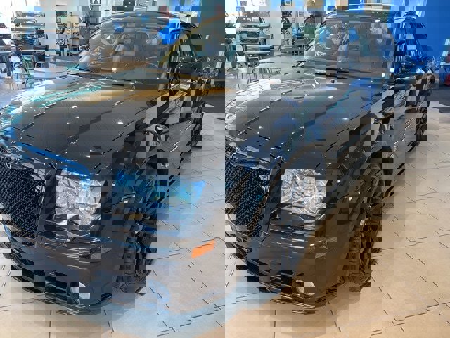 Used 2006 Chrysler 300 SRT8 w/ SRT Option Group I