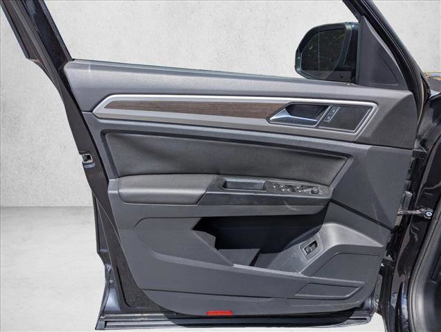 Used 2020 Volkswagen Atlas SE w/ Towing Package AWD/4WD image 19
