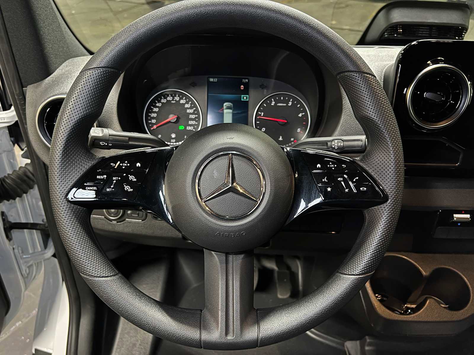 Used 2025 Mercedes-Benz Sprinter 2500 image 21