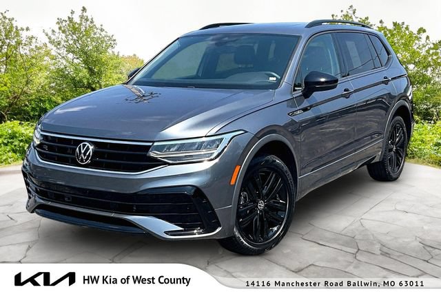 Used 2022 Volkswagen Tiguan SE R-Line AWD/4WD image 1