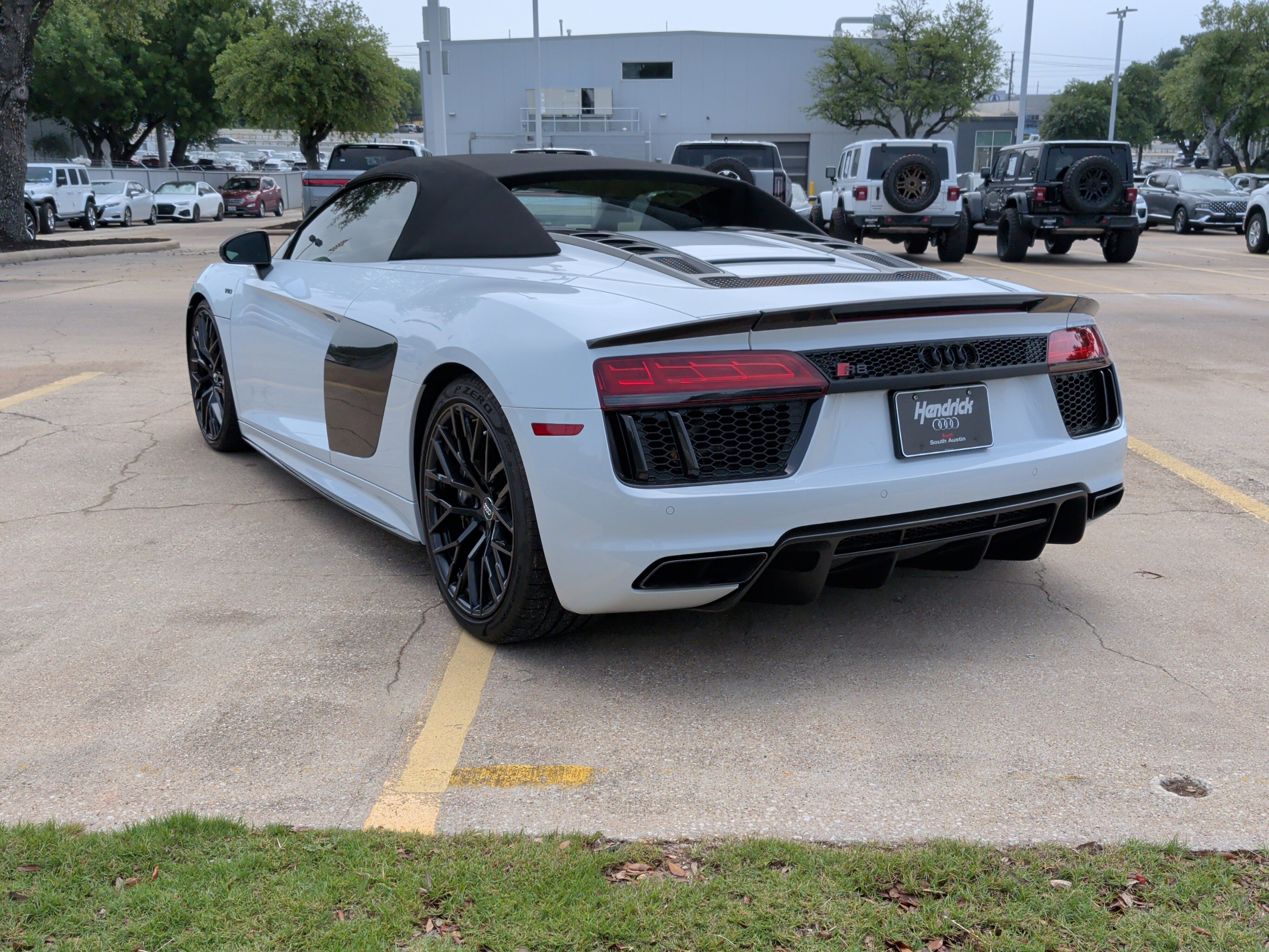 Used 2018 Audi R8 V10 plus AWD/4WD image 7