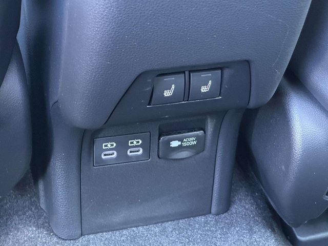 Used 2023 Toyota Prius Prime Premium FWD image 15