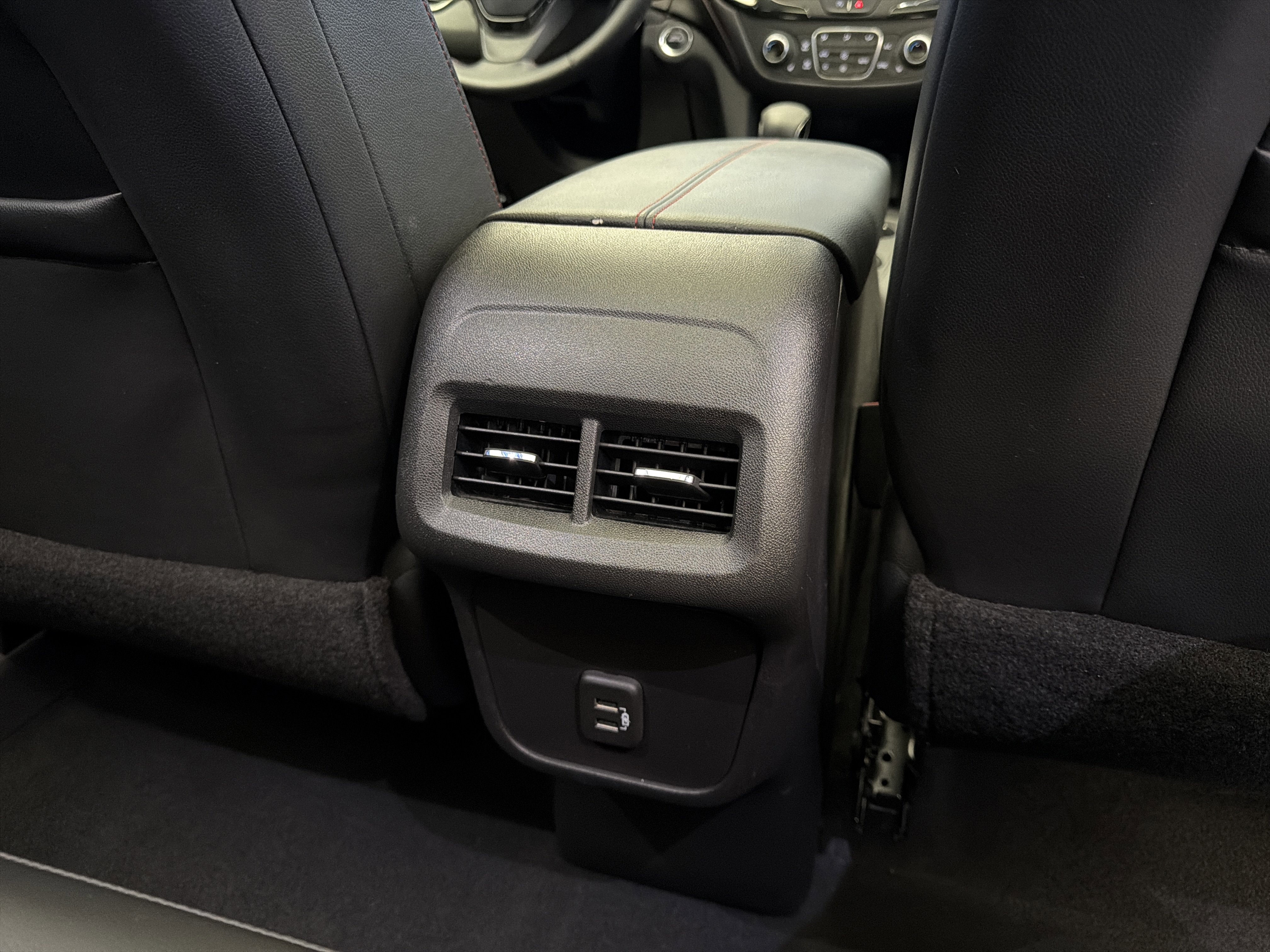 Used 2022 Chevrolet Equinox RS FWD image 27