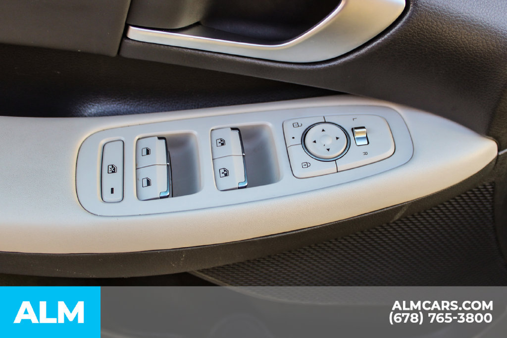 Used 2025 Hyundai Sonata SEL FWD image 37