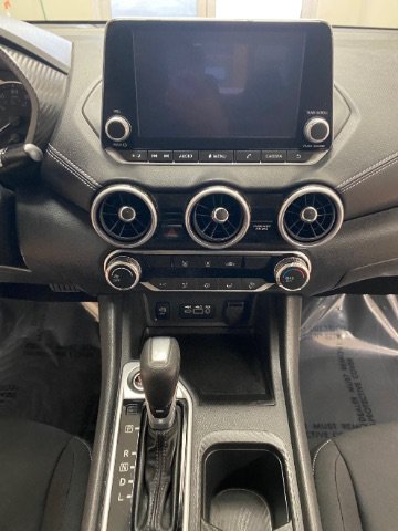Used 2025 Nissan Sentra SV FWD image 22