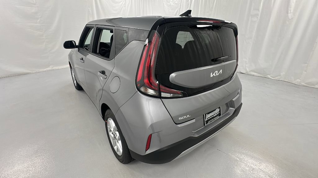 New 2025 Kia Soul LX image 5