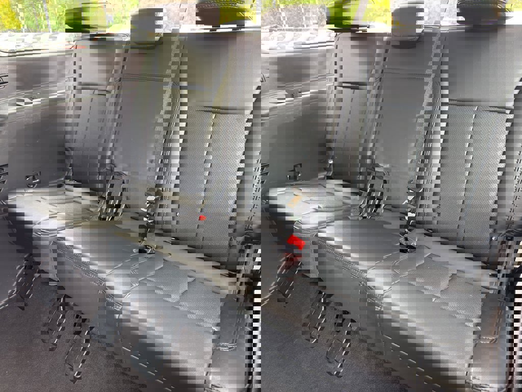 Used 2024 Ford Expedition XLT image 24