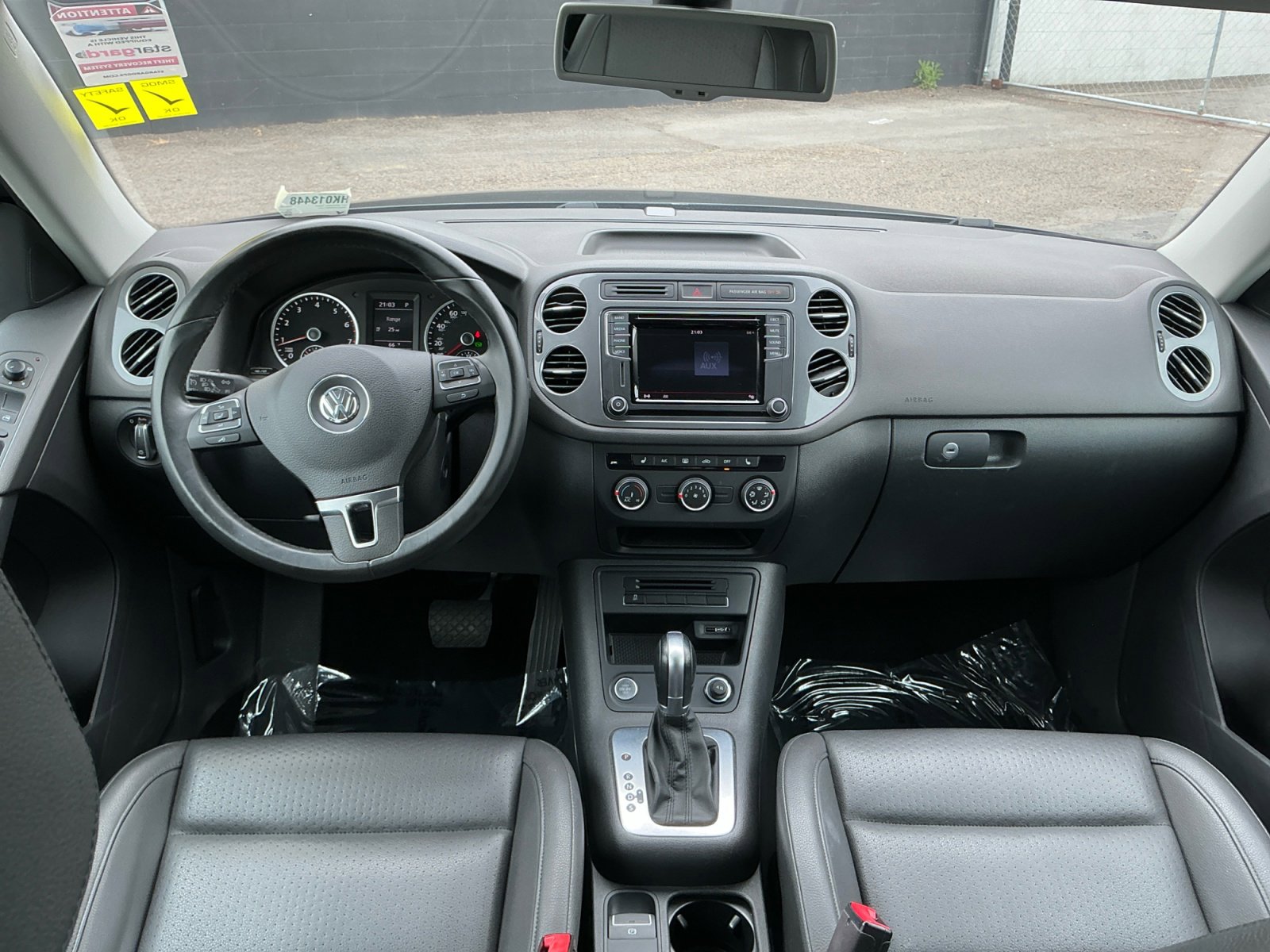 Used 2017 Volkswagen Tiguan S FWD image 17