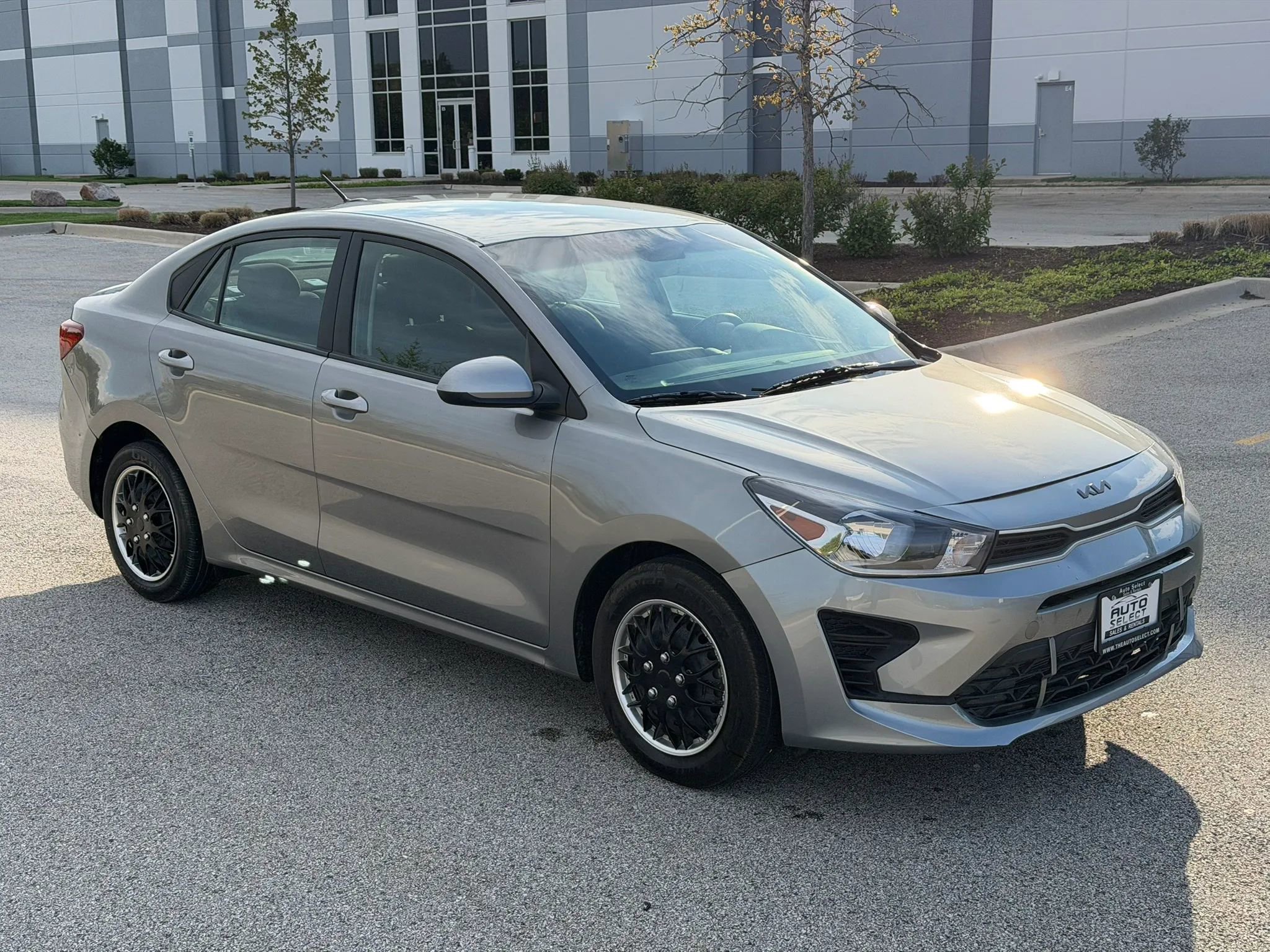 Used 2023 Kia Rio S FWD image 3
