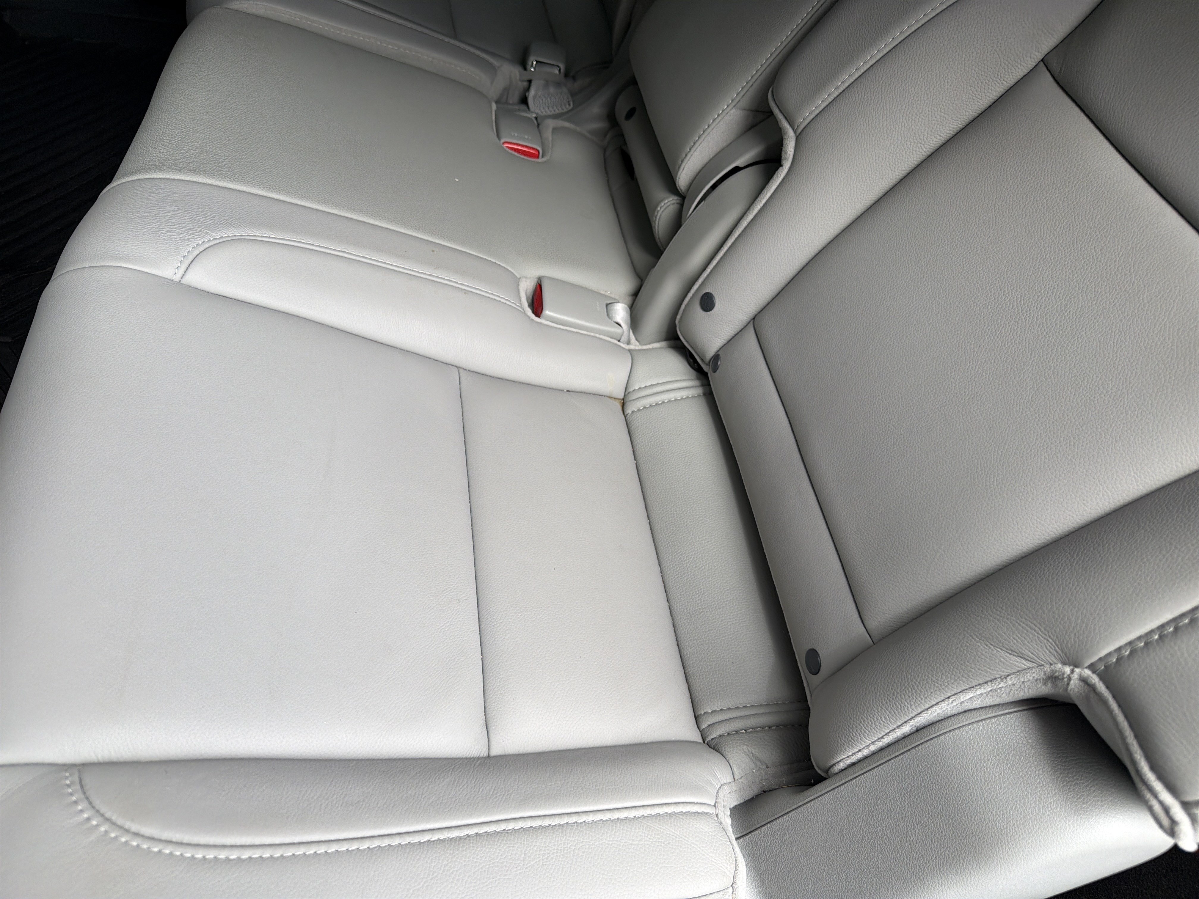 Used 2020 Acura MDX SH-AWD image 30
