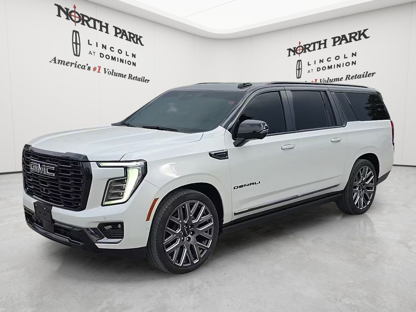 Used 2025 GMC Yukon XL Denali Ultimate w/ LPO, Floor Liner Package
