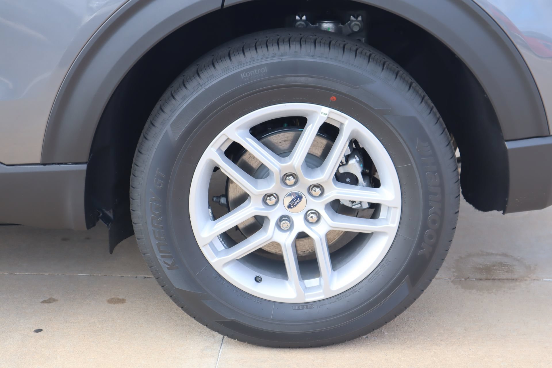 New 2026 Ford Explorer Active w/ Active Comfort Package RWD image 20