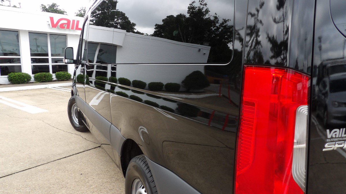 Used 2025 Mercedes-Benz Sprinter 2500 image 8