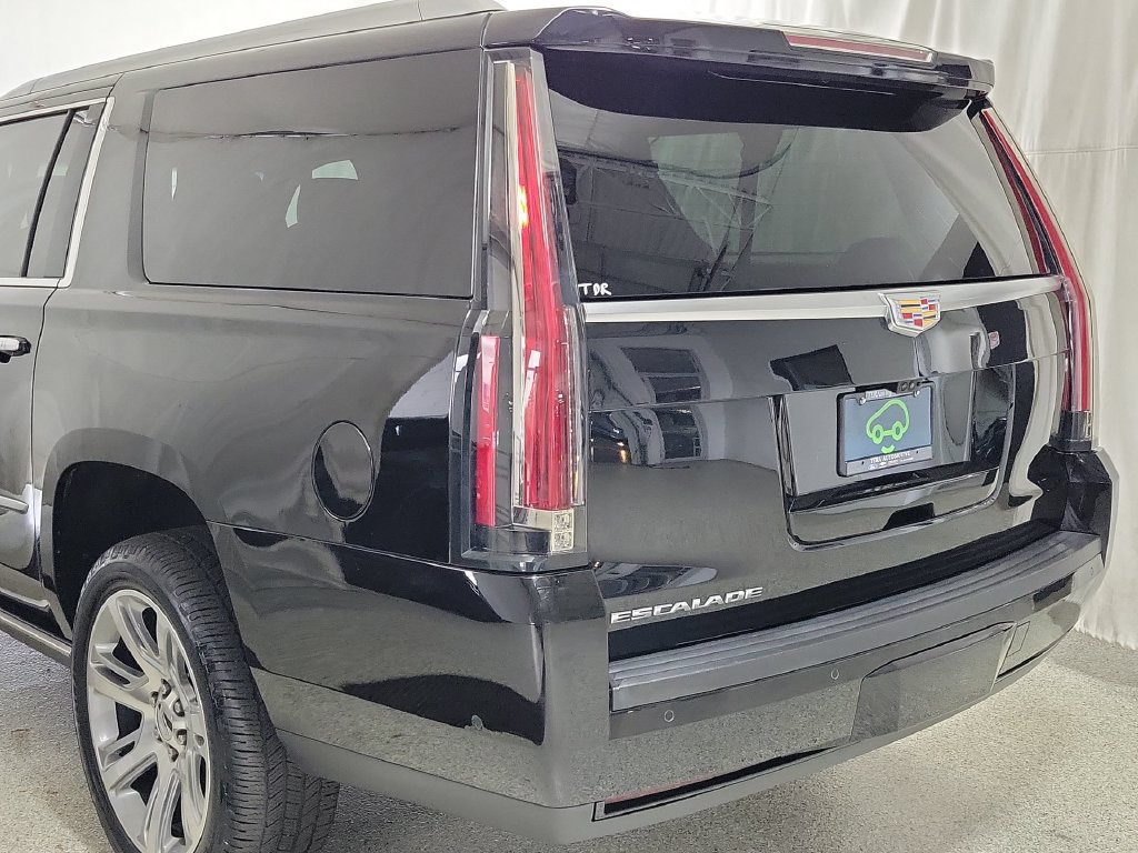 Certified 2019 Cadillac Escalade ESV Premium Luxury AWD/4WD image 7