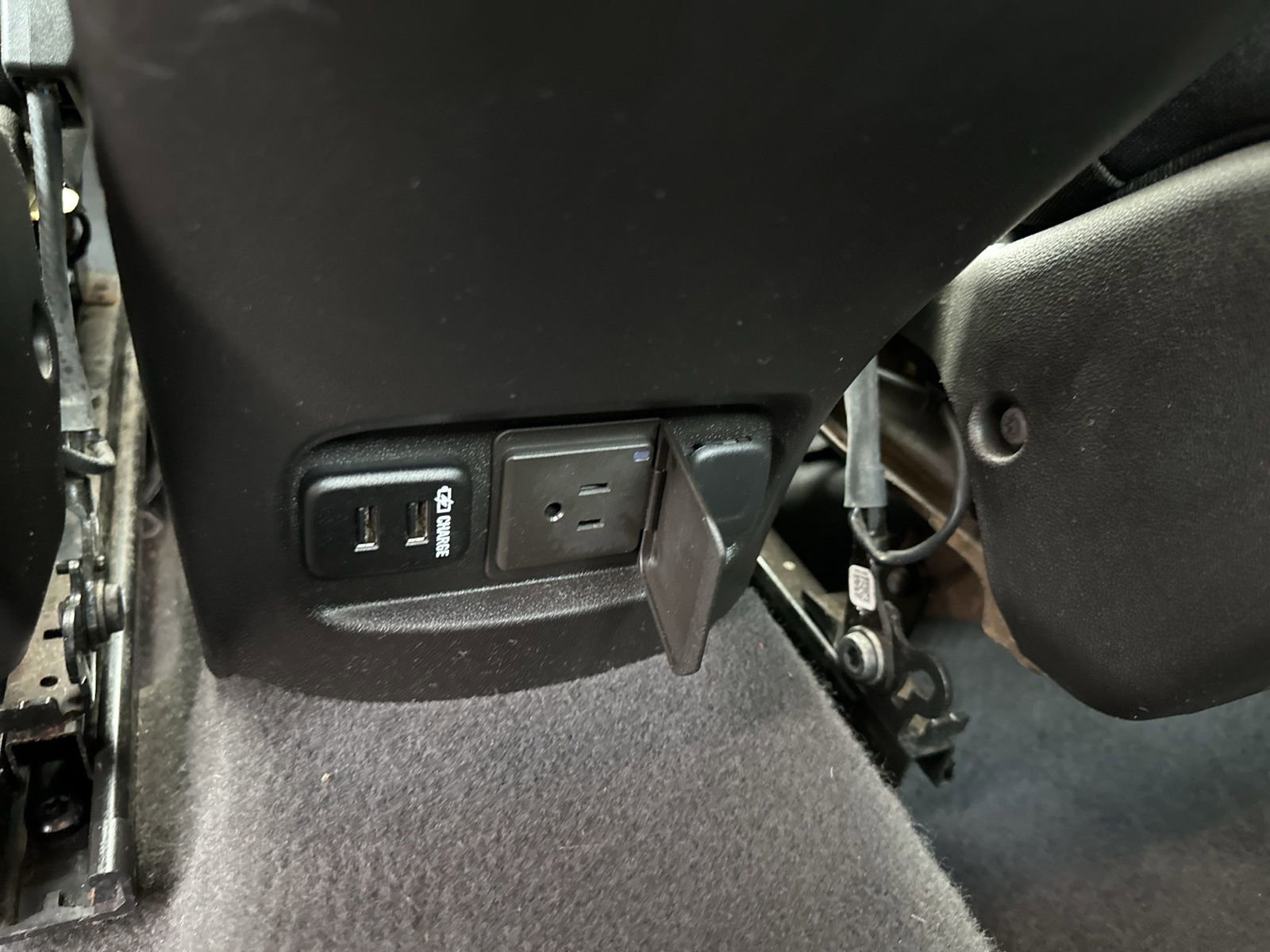 Used 2016 Chevrolet Malibu LT FWD image 12