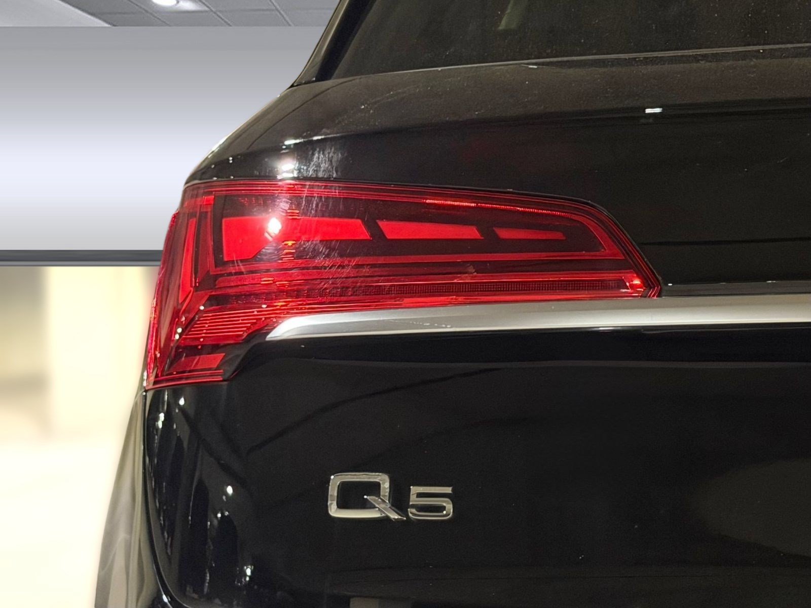 Used 2023 Audi Q5 2.0T Premium w/ Convenience Package AWD/4WD image 29