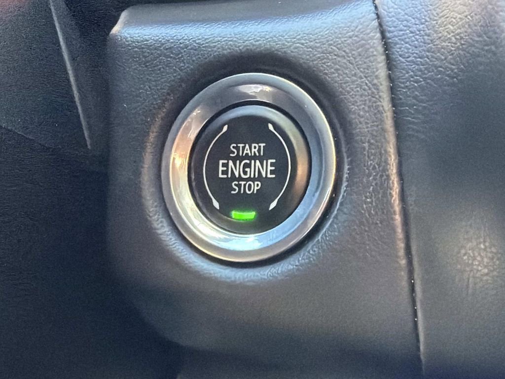 Used 2021 Chevrolet Tahoe Premier RWD image 34