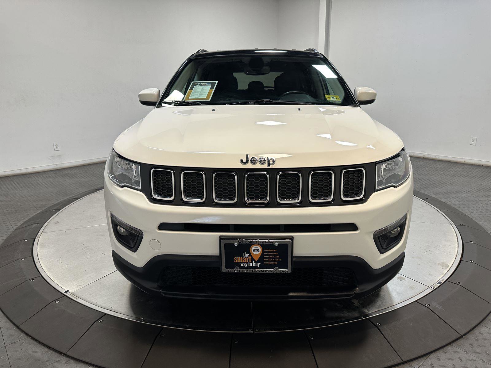 Used 2019 Jeep Compass Latitude w/ Popular Equipment Group AWD/4WD image 4