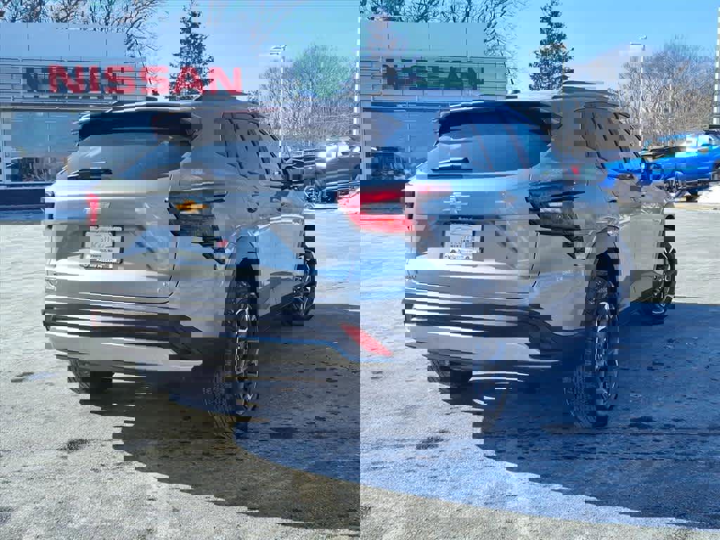 Used 2024 Chevrolet Trax LT w/ Driver Confidence Package image 6