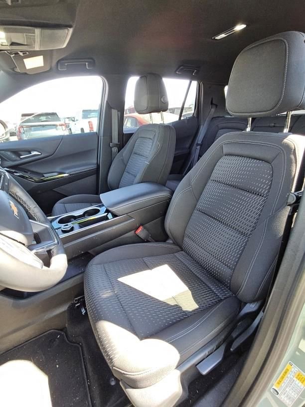 Used 2026 Chevrolet Equinox LT image 6