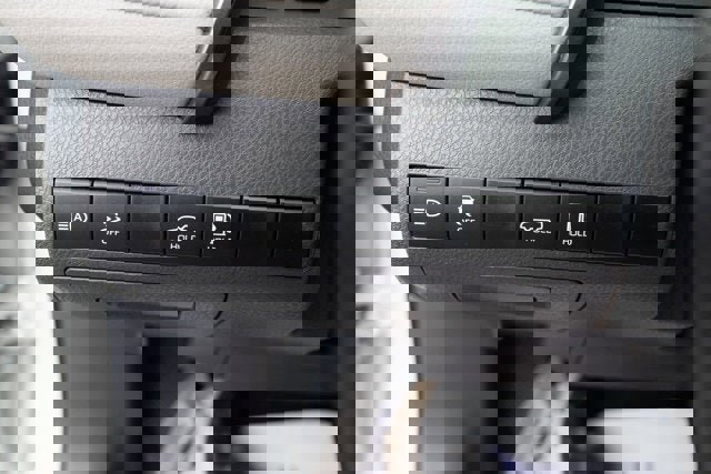 Used 2023 Toyota Camry SE image 24