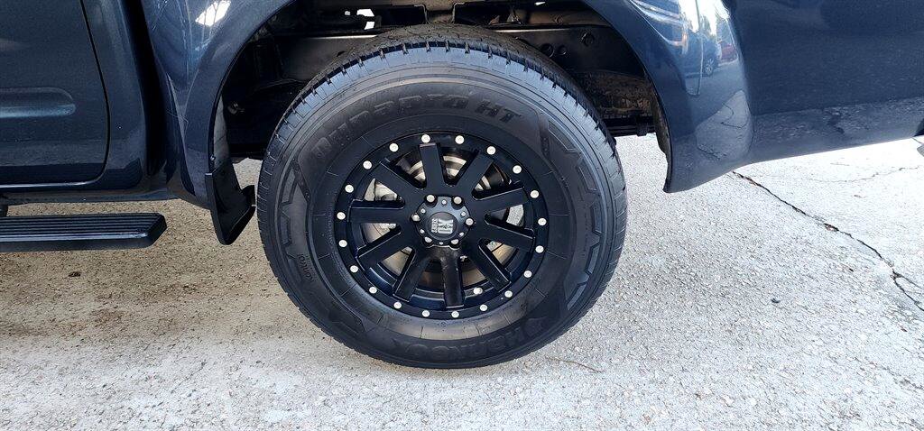 Used 2017 Nissan Frontier SV image 30
