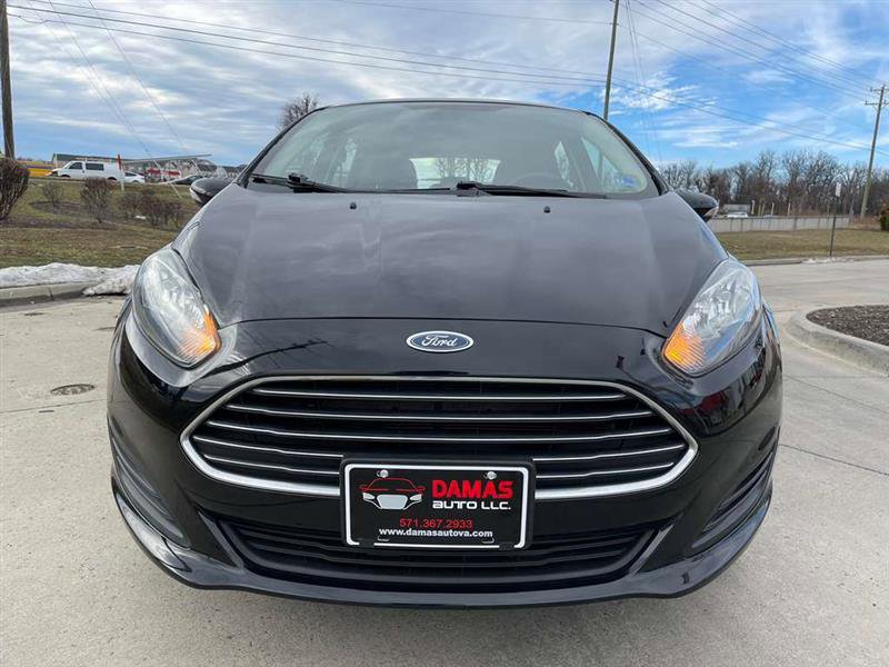 Used 2016 Ford Fiesta SE image 3