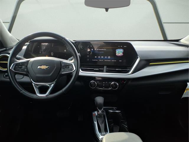 Certified 2024 Chevrolet Trax LT w/ Driver Confidence Package image 11