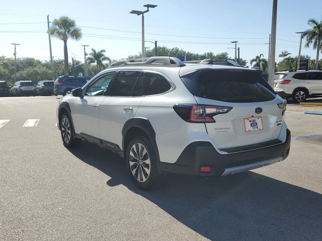 Used 2024 Subaru Outback Touring AWD/4WD image 3