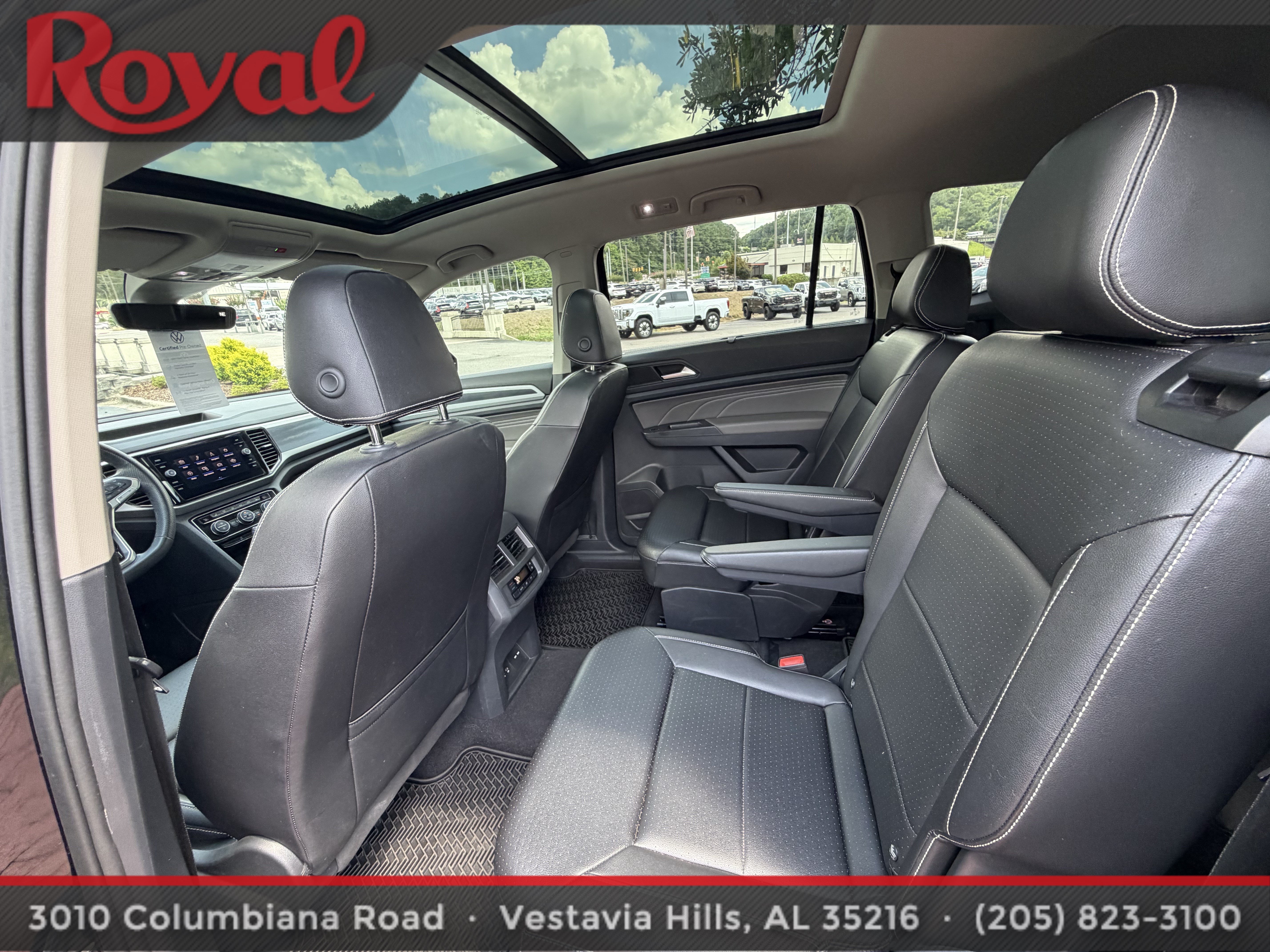 Certified 2023 Volkswagen Atlas SEL R-Line AWD/4WD image 12