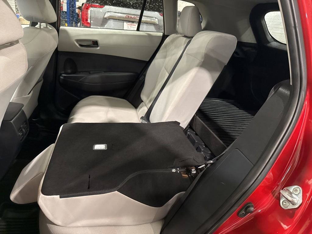 Used 2023 Toyota Corolla Cross LE image 41
