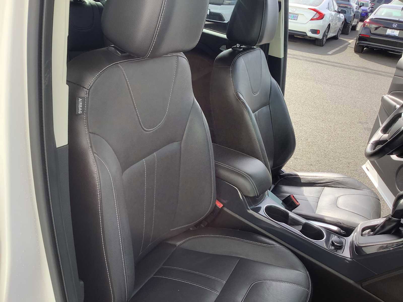 Used 2013 Ford Escape Titanium w/ Class II Trailer Tow Pkg image 14