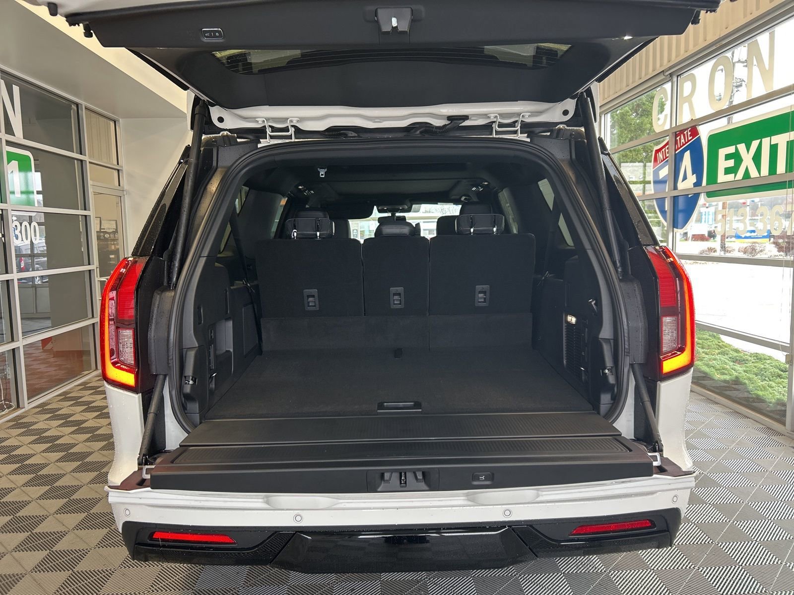 New 2025 Ford Expedition Max Platinum w/ Stealth Performance Package image 12