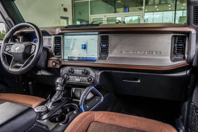 Used 2023 Ford Bronco Outer Banks AWD/4WD image 16