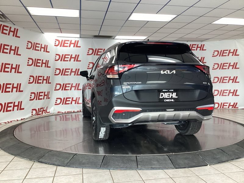 Used 2023 Kia Sportage EX AWD/4WD image 5