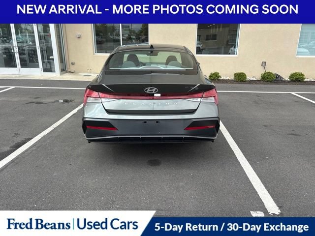 Used 2024 Hyundai Elantra SEL w/ Convenience Package FWD image 7
