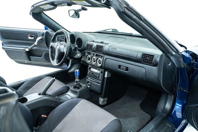 Used 2001 Toyota MR2 RWD image 25