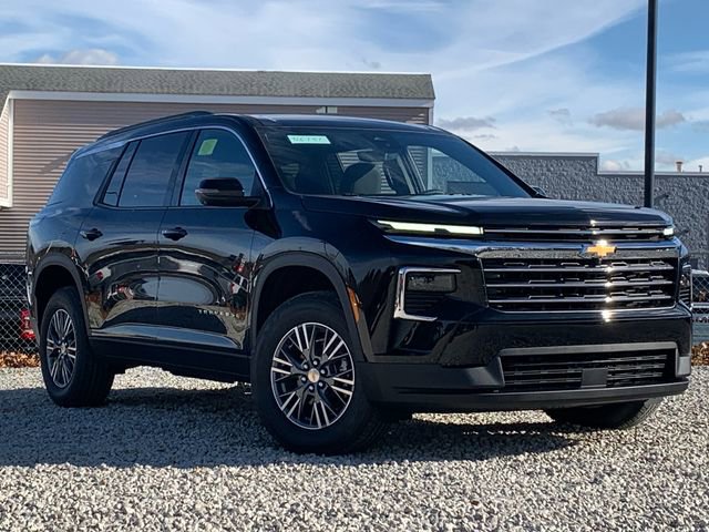 New 2026 Chevrolet Traverse LT w/ Driver Confidence Package image 2