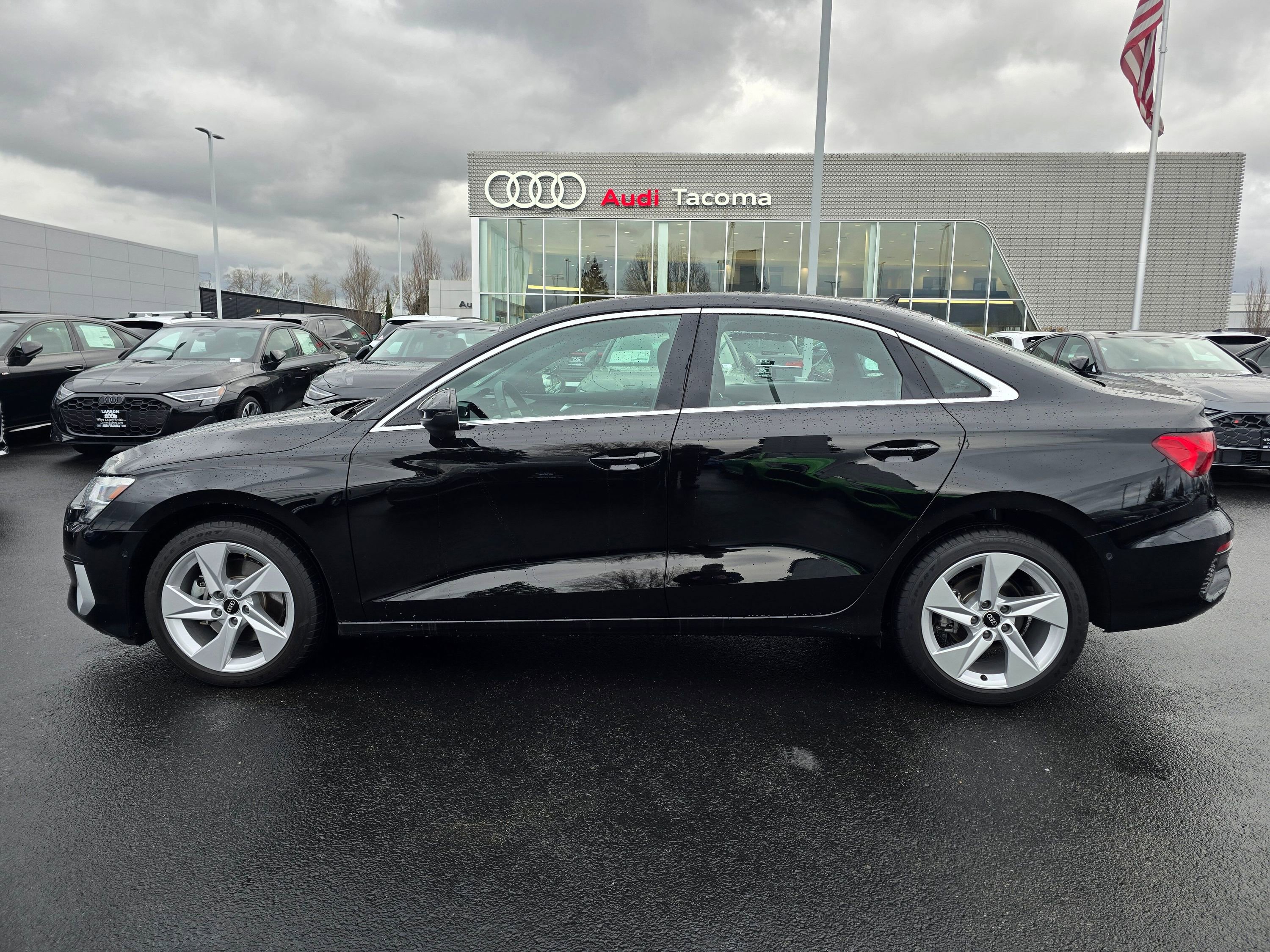 Used 2023 Audi A3 2.0T Premium Plus w/ Premium Plus Package image 3