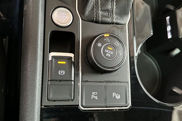 Certified 2023 Volkswagen Atlas SEL Premium image 40