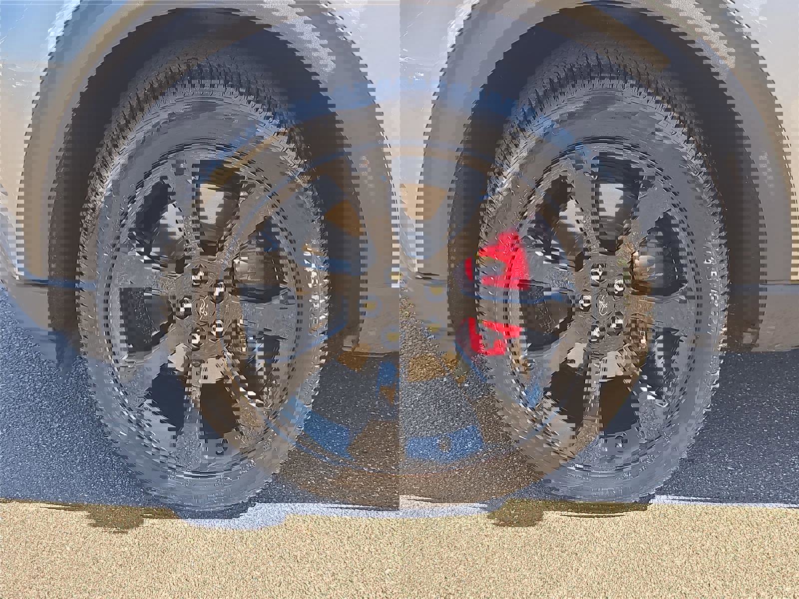 Used 2024 Ford Explorer ST w/ Equipment Group 401A image 9