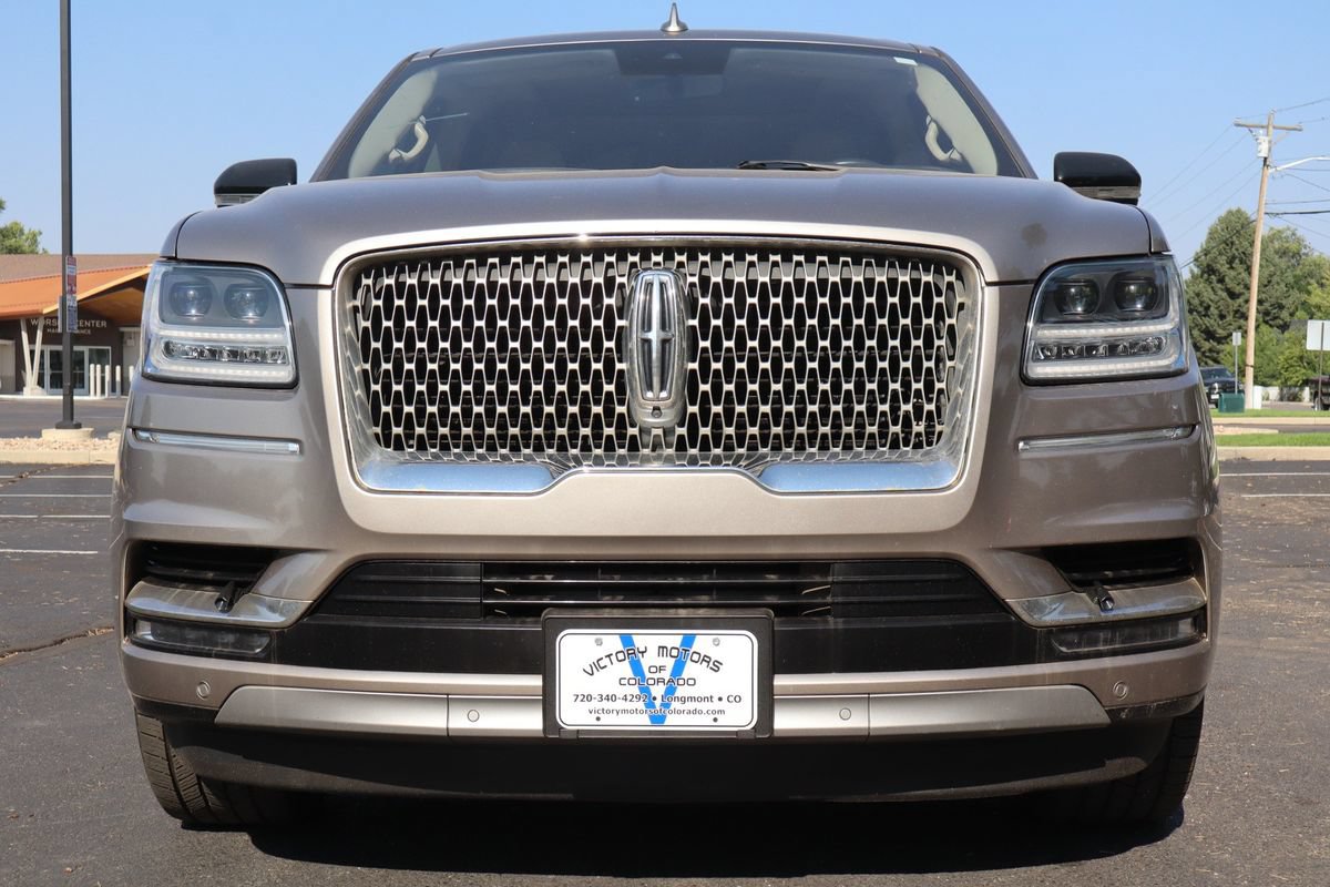 Used 2018 Lincoln Navigator Reserve w/ Technology Package AWD/4WD image 13