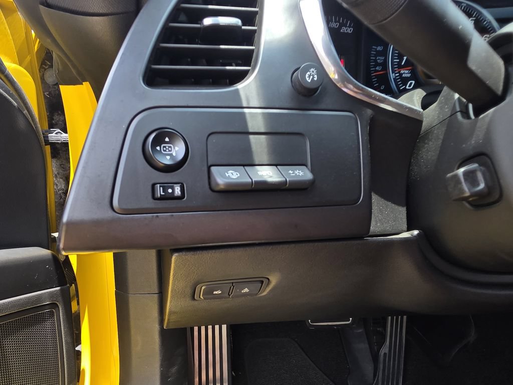 Used 2015 Chevrolet Corvette Stingray Coupe w/ 2LT Preferred Equipment Group RWD image 27