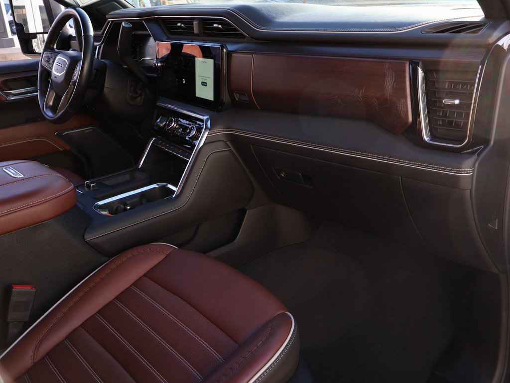 Used 2024 GMC Sierra 2500 Denali Ultimate w/ Max Trailering Package image 13