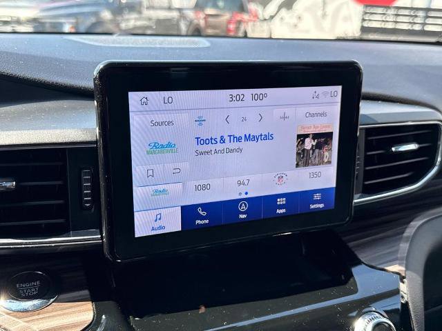 Certified 2022 Ford Explorer Limited w/ Equipment Group 301A image 30