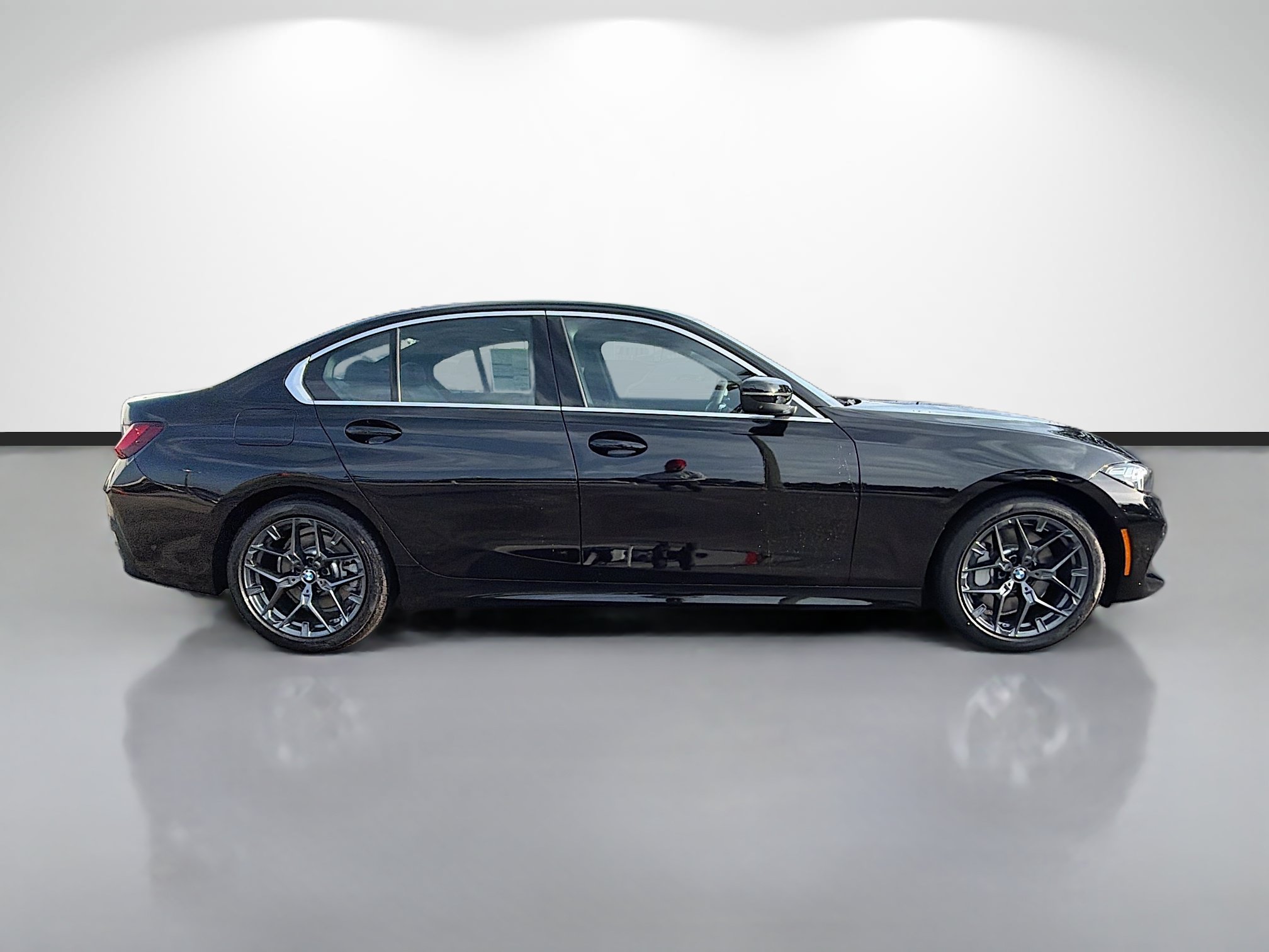 New 2026 BMW 330i Sedan w/ Convenience Package RWD image 2