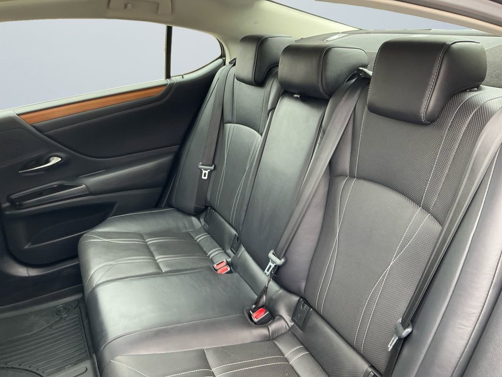 Used 2020 Lexus ES 350 350 Luxury w/ Accessory Package 2 image 14
