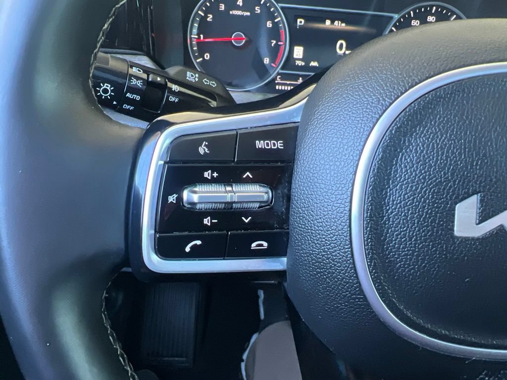 Certified 2023 Kia Sorento EX w/ Panoramic Sunroof Package FWD image 63