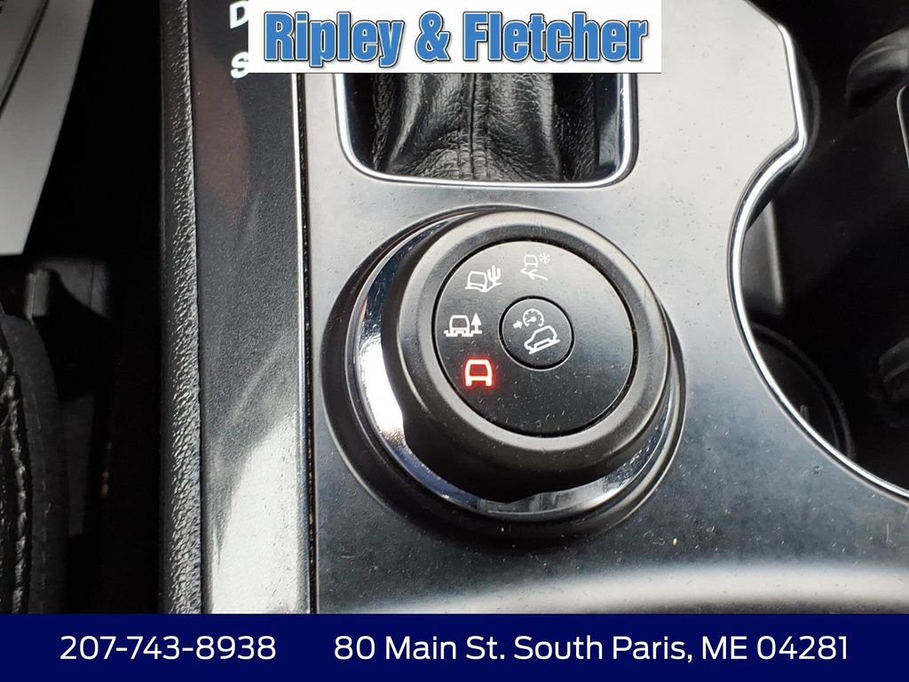 Used 2017 Ford Explorer XLT w/ Equipment Group 202A AWD/4WD image 20