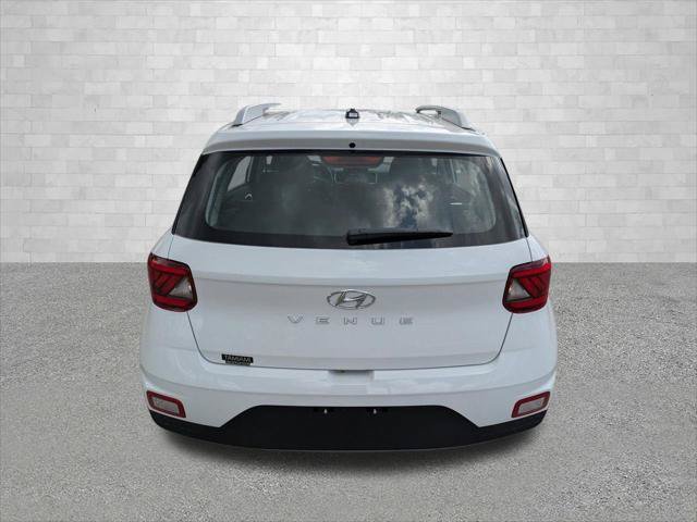 New 2026 Hyundai Venue SEL FWD image 28